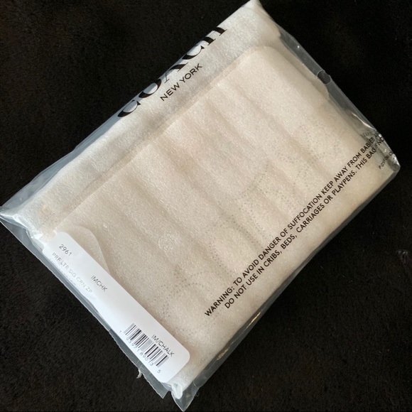 NEW! COACH Leather Perforated Signature Wristlet, Color: Chalk, NWT, GORGEOUS!! - Picture 7 of 8